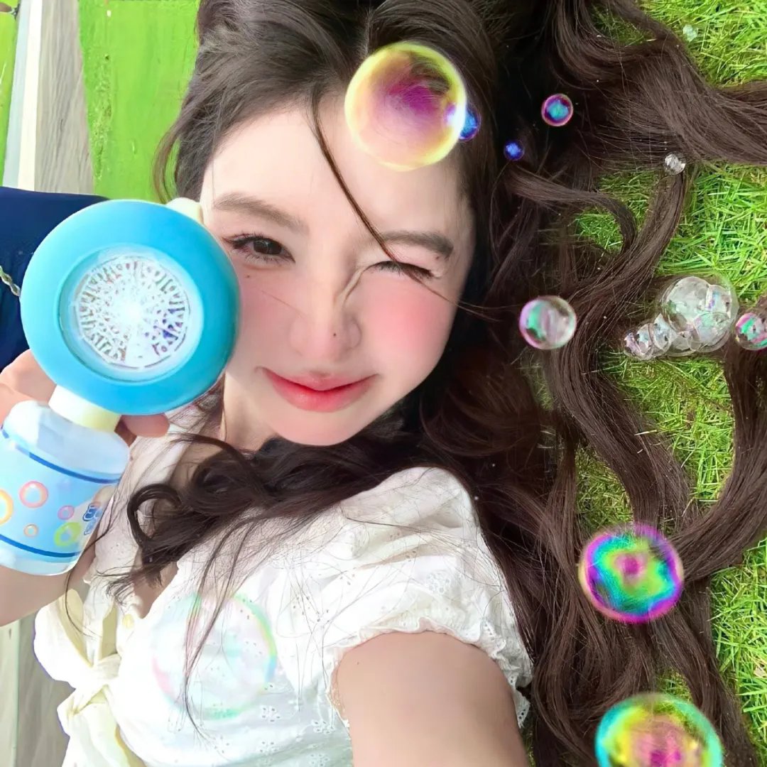 阳光下的影子
